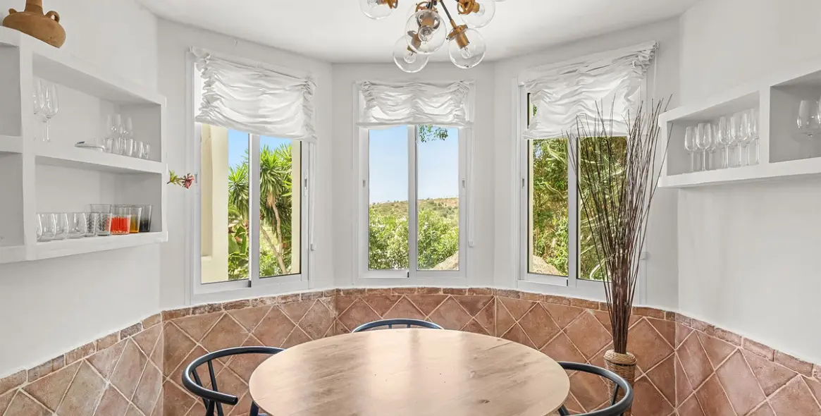 Venta de villa independiente en El Rosario 12