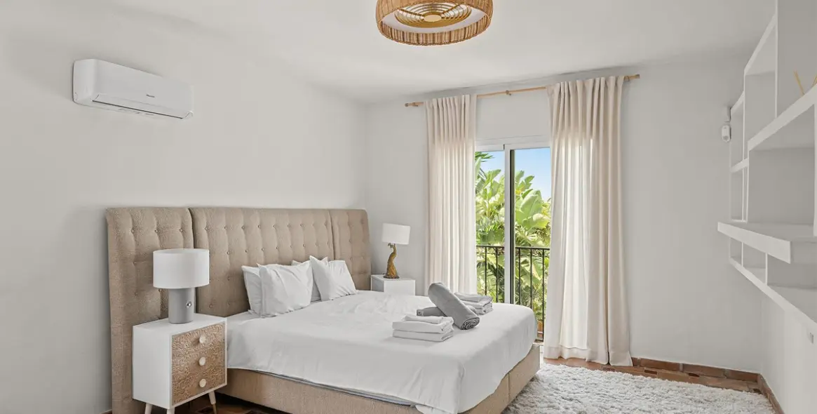 Venta de villa independiente en El Rosario 23