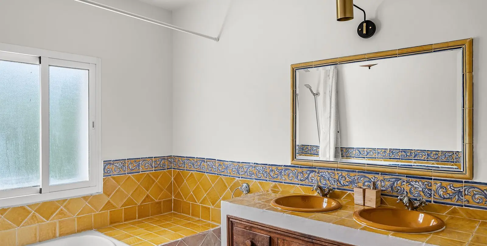 Sale of detached villa in El Rosario 29
