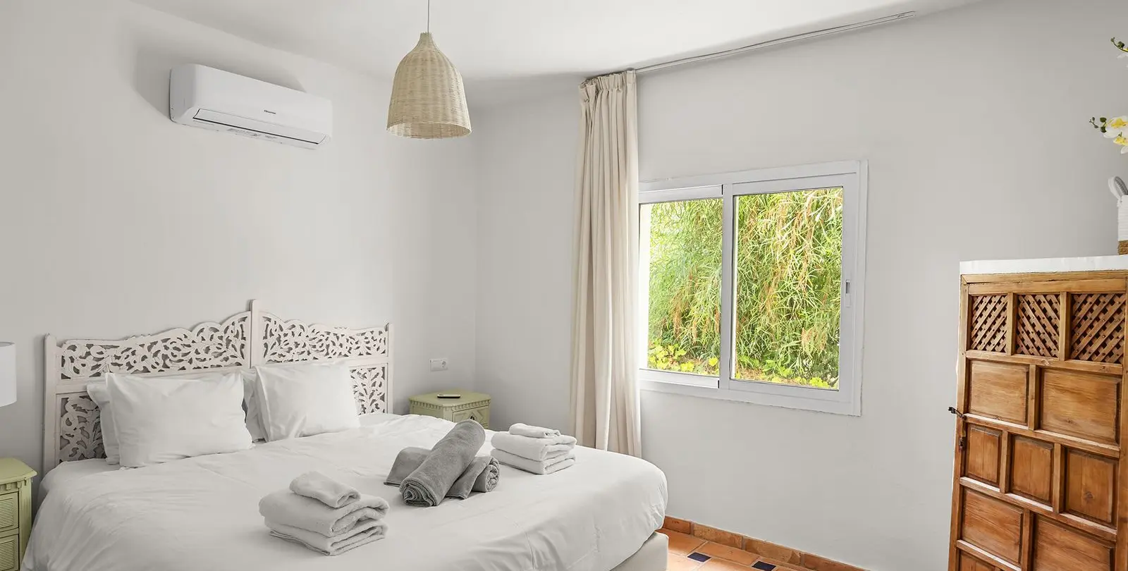 Sale of detached villa in El Rosario 31