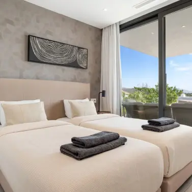 Short-term rent of detached villa in Estepona