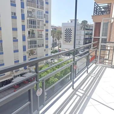 Venta de apartamento en planta media en Fuengirola