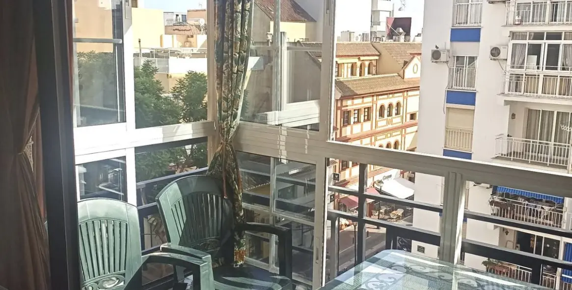 Sale of middle floor apartment in Fuengirola 3