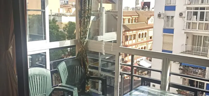 Venta de apartamento en planta media en Fuengirola 2