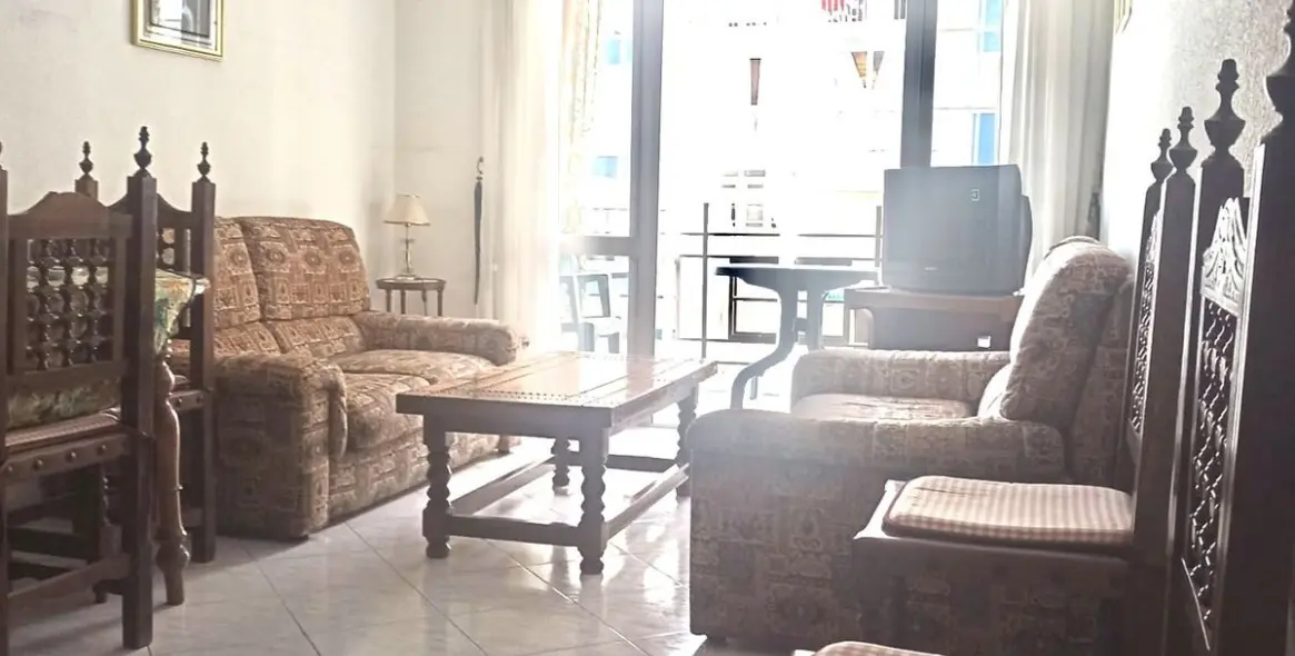 Sale of middle floor apartment in Fuengirola 4