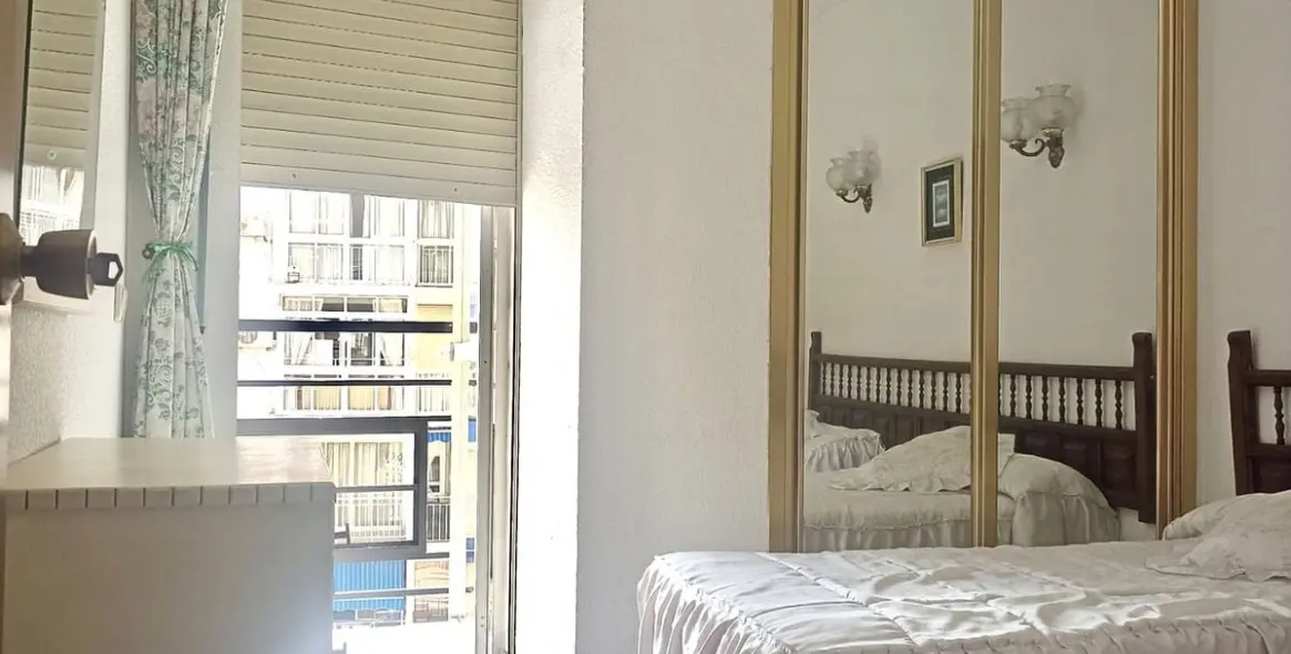 Sale of middle floor apartment in Fuengirola 7