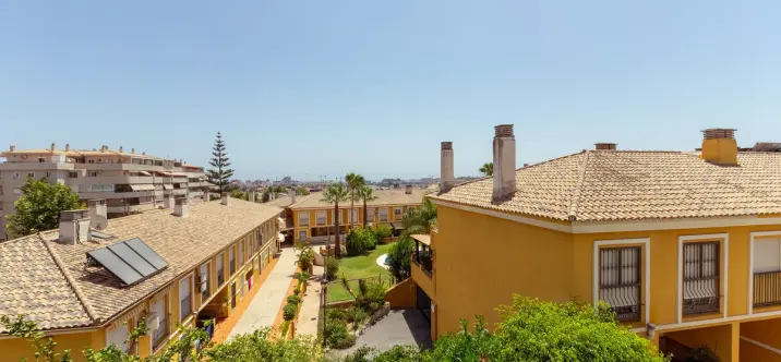 Venta de adosado en Las Lagunas 1