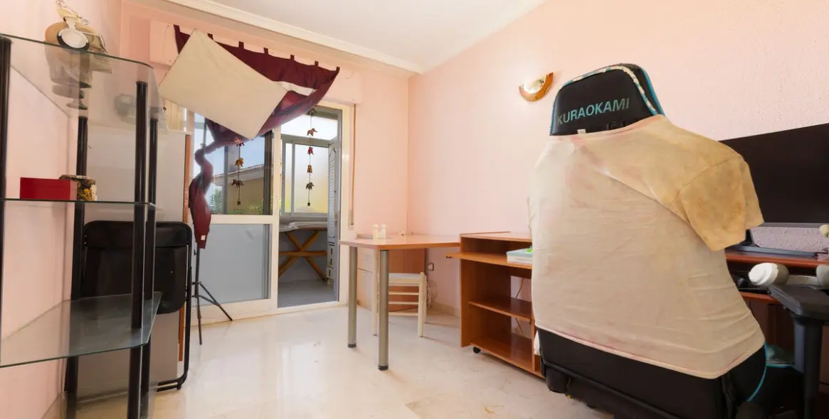 Venta de adosado en Las Lagunas 6