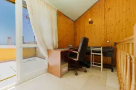 Image 10 thumb