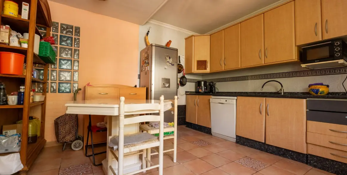 Venta de adosado en Las Lagunas 19
