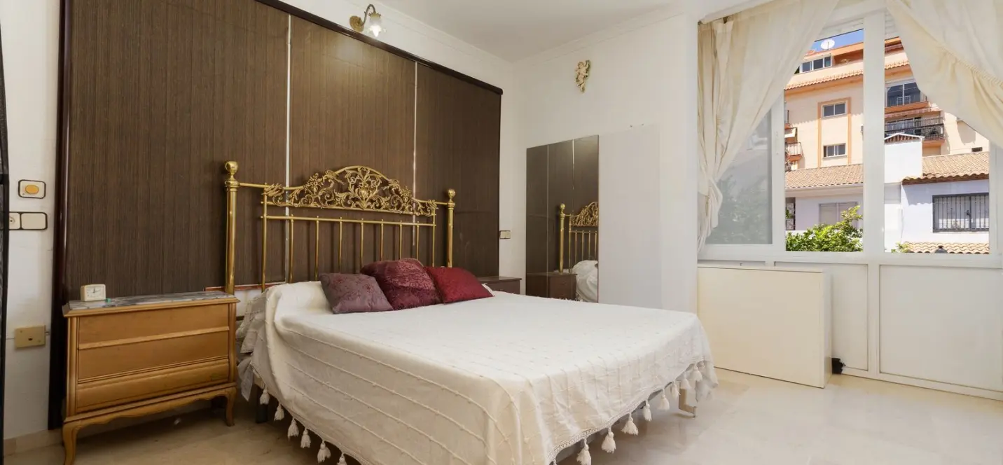 Продажа таунхауса в Las Lagunas 4