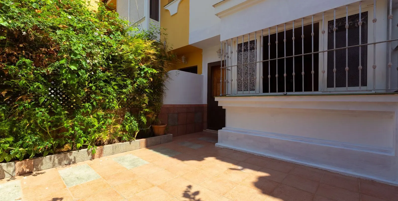 Продажа таунхауса в Las Lagunas 23