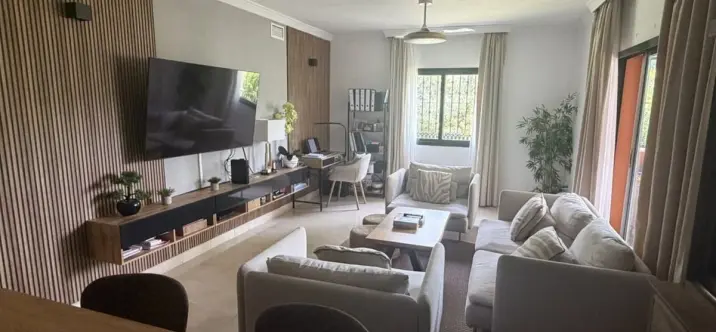Venta de apartamento en planta media en Marbella 1
