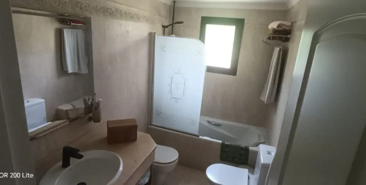 Venta de apartamento en planta media en Marbella 9