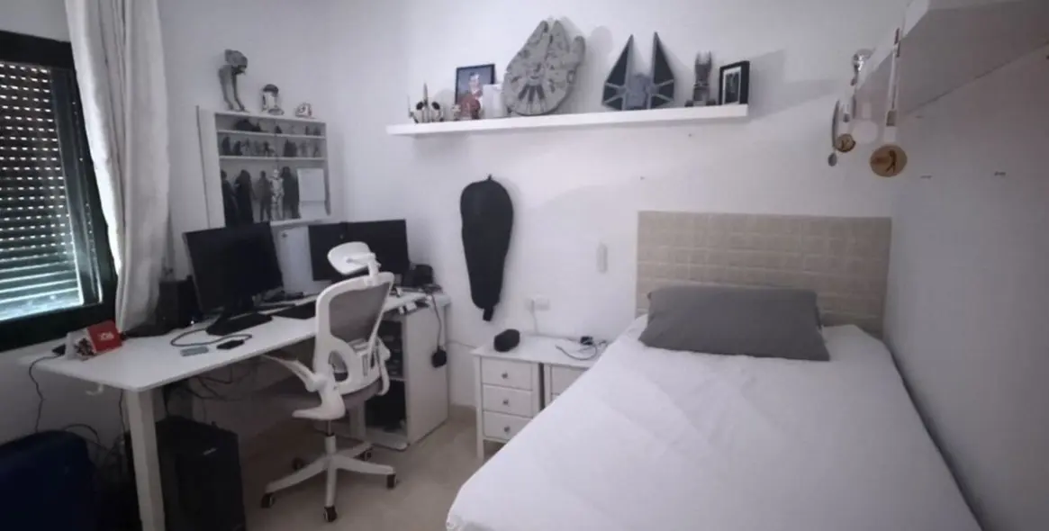 Venta de apartamento en planta media en Marbella 10