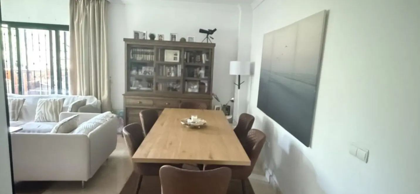 Venta de apartamento en planta media en Elviria 3