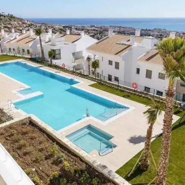 Venta de apartamento en planta media en Benalmadena Pueblo