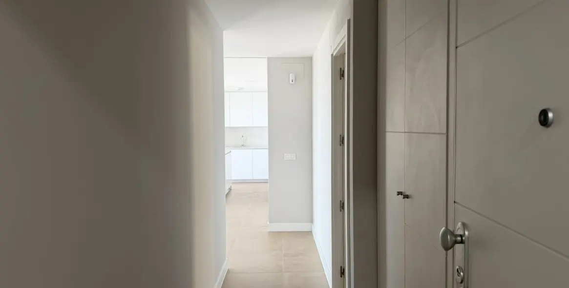 Venta de apartamento en planta media en Benalmadena Pueblo 3
