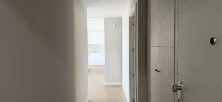 Venta de apartamento en planta media en Benalmadena Pueblo 2