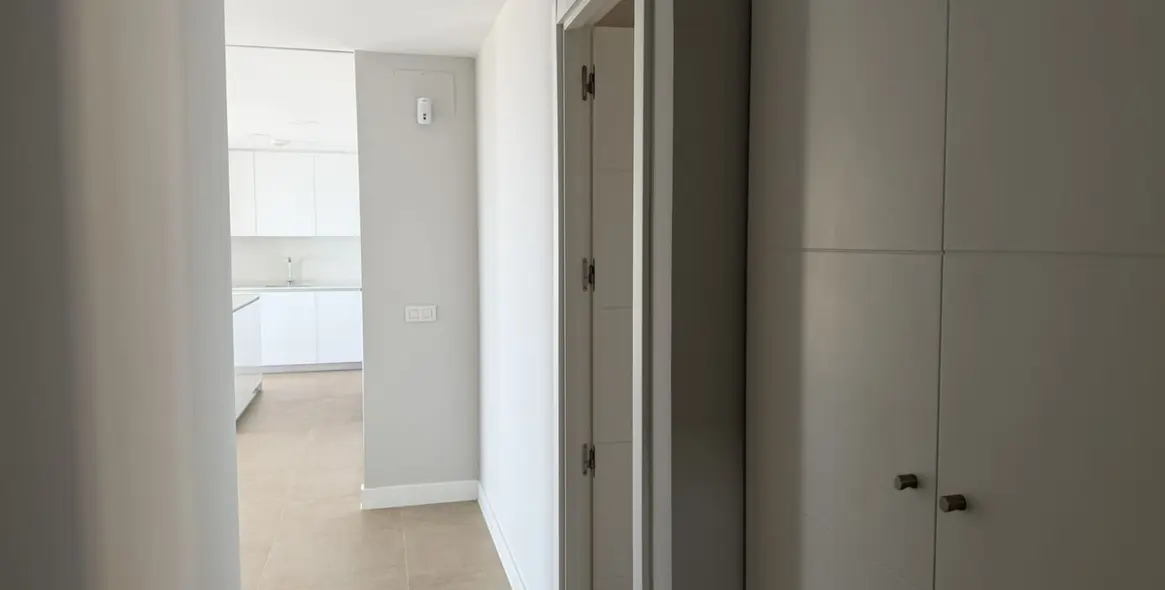 Venta de apartamento en planta media en Benalmadena Pueblo 4