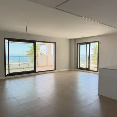 Venta de apartamento en planta media en Benalmadena Pueblo