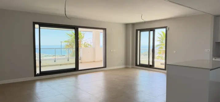 Venta de apartamento en planta media en Benalmadena Pueblo 4