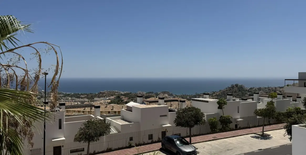 Venta de apartamento en planta media en Benalmadena Pueblo 19