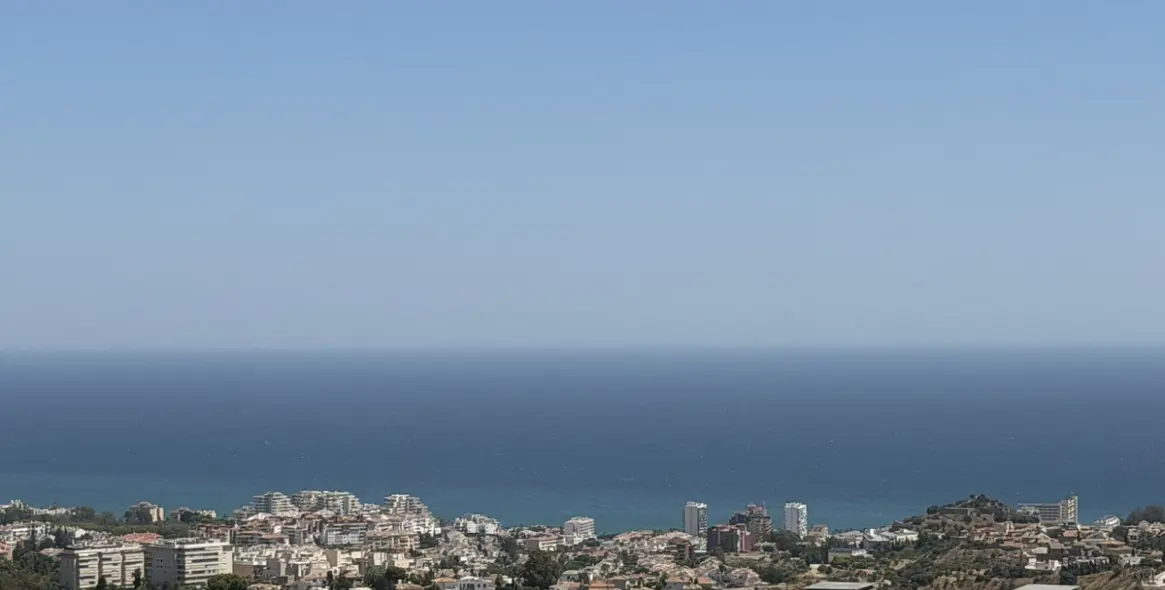 Venta de apartamento en planta media en Benalmadena Pueblo 23
