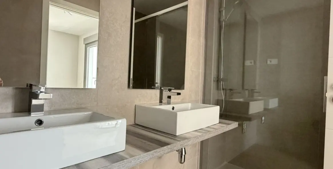 Venta de apartamento en planta media en Benalmadena Pueblo 33