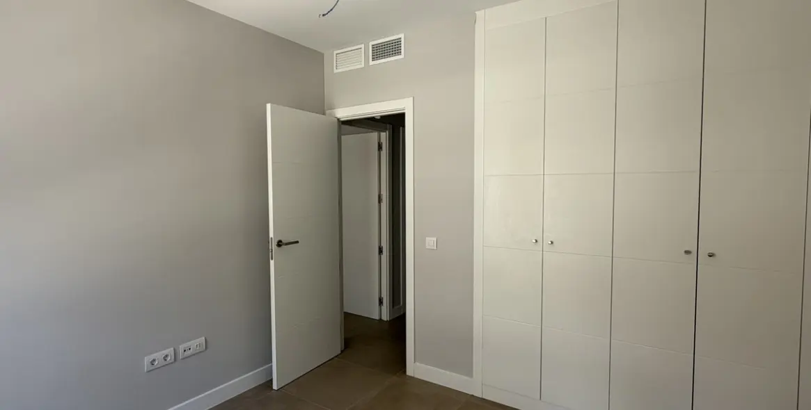 Venta de apartamento en planta media en Benalmadena Pueblo 48