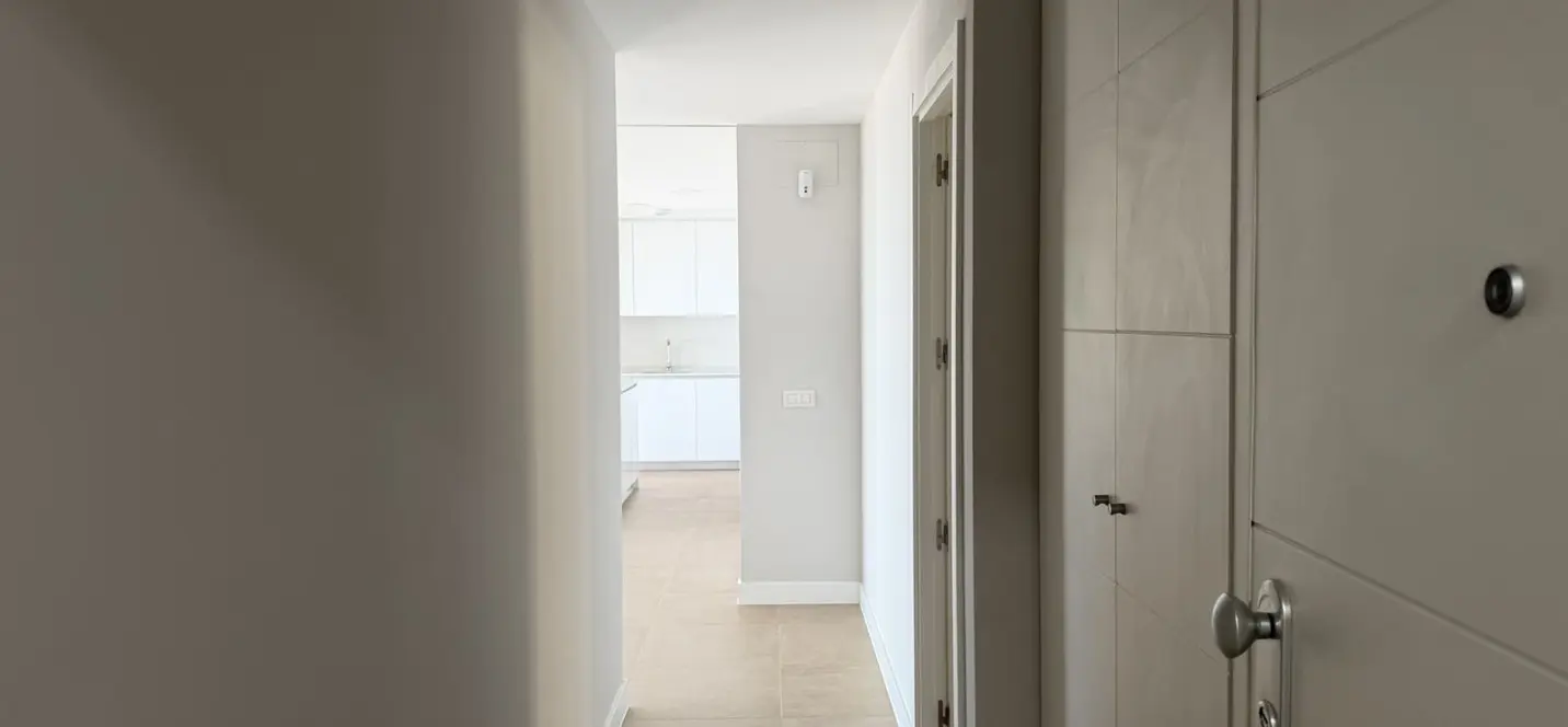 Sale of middle floor apartment in Benalmadena Pueblo 2