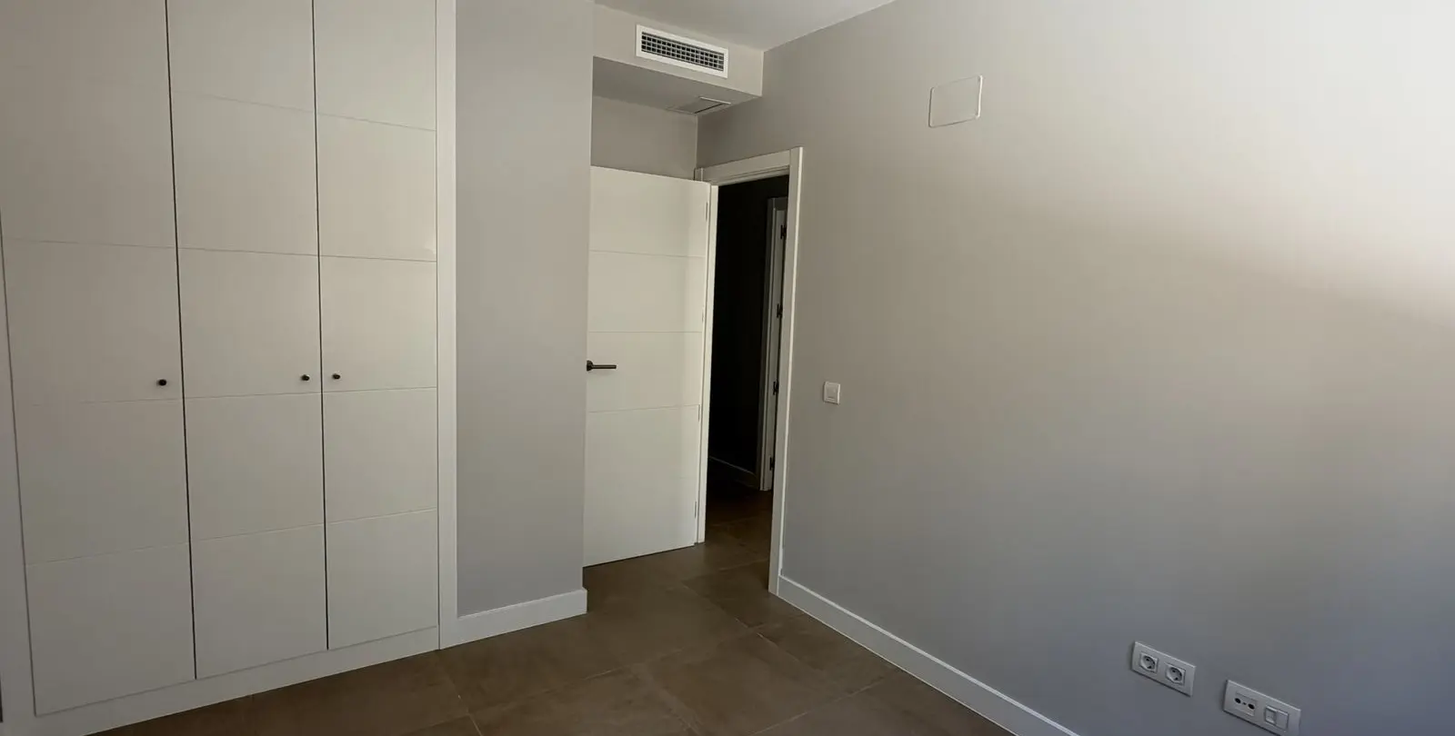 Venta de apartamento en planta media en Benalmadena Pueblo 44
