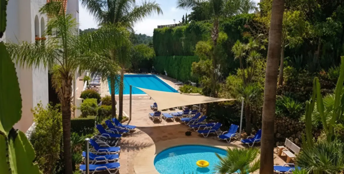 Venta de apartamento en planta media en Nueva Andalucía 1