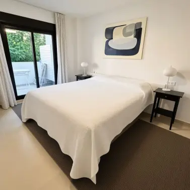Venta de apartamento en planta media en Nueva Andalucía