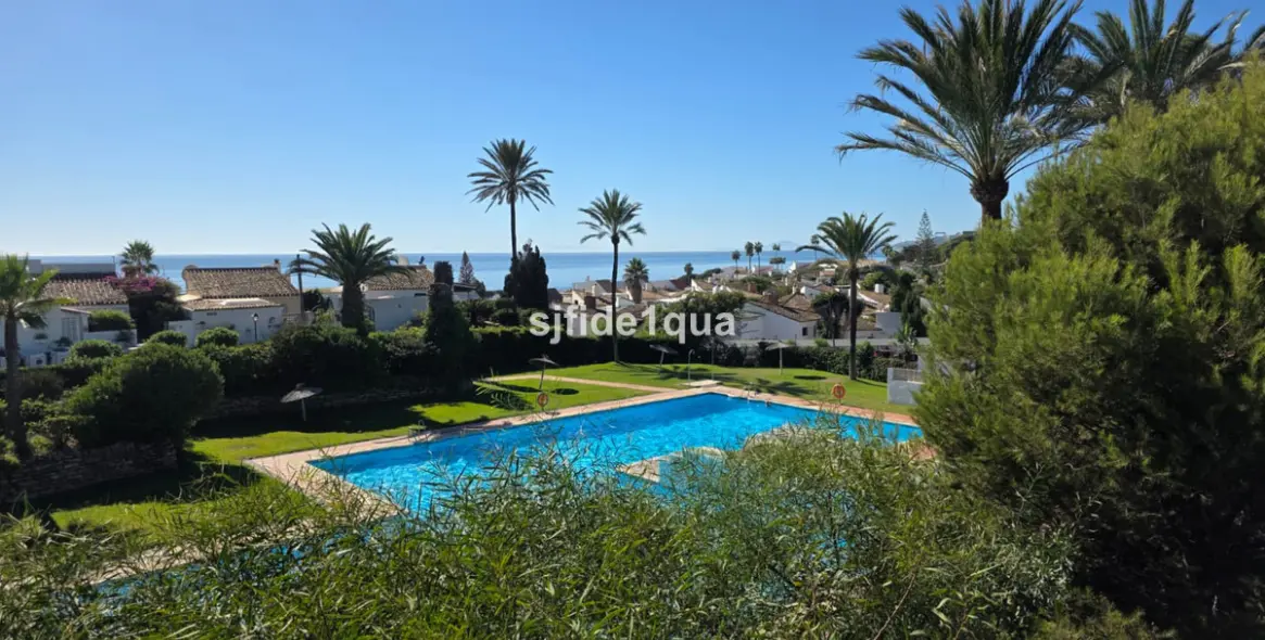 Venta de villa independiente en Estepona 2