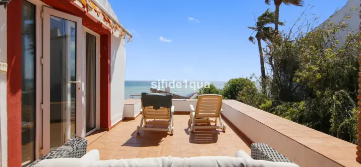 Venta de villa independiente en Estepona 2