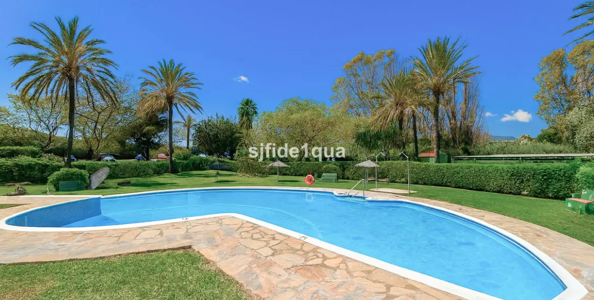 Venta de villa independiente en Estepona 4