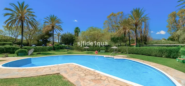 Venta de villa independiente en Estepona 3