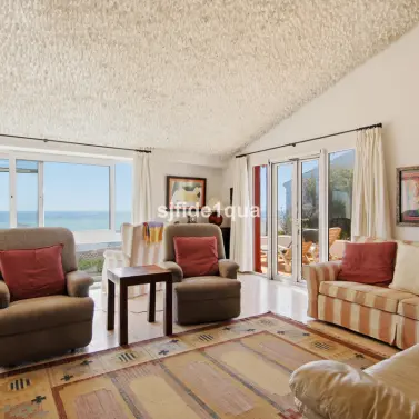 Venta de villa independiente en Estepona