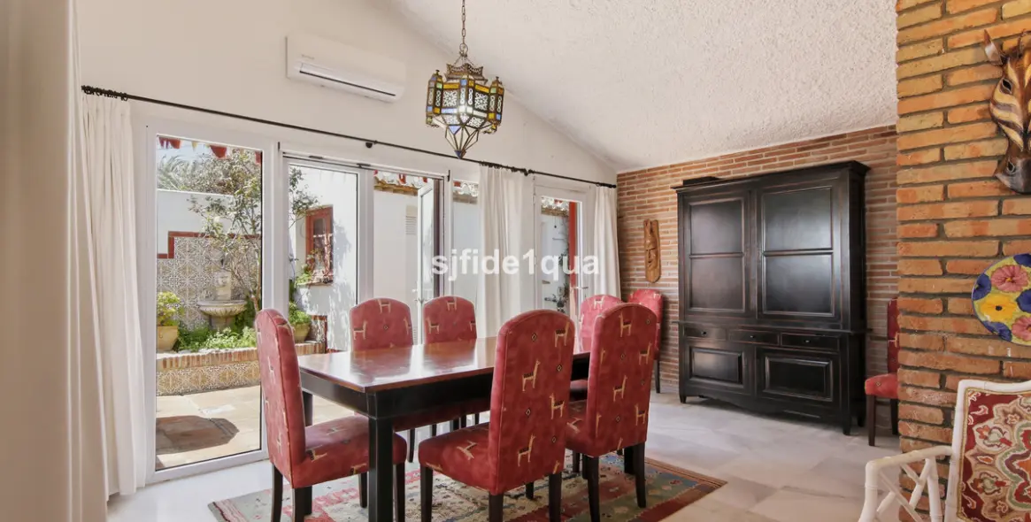 Venta de villa independiente en Estepona 11