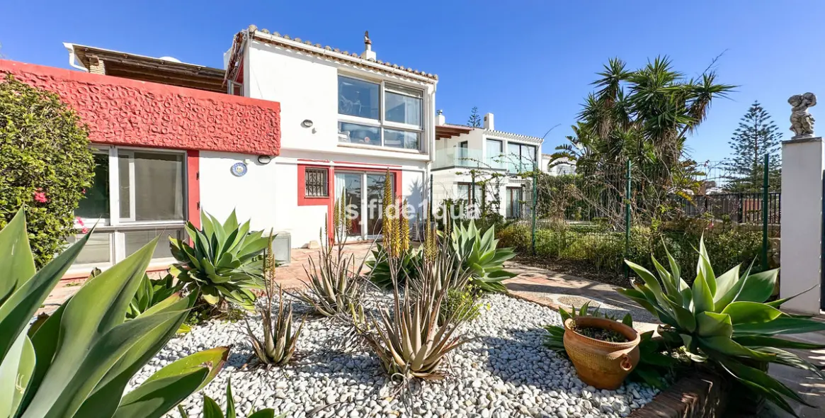 Venta de villa independiente en Estepona 13