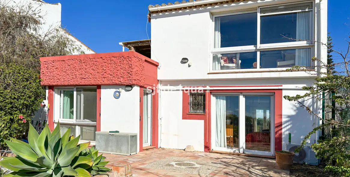 Venta de villa independiente en Estepona 14