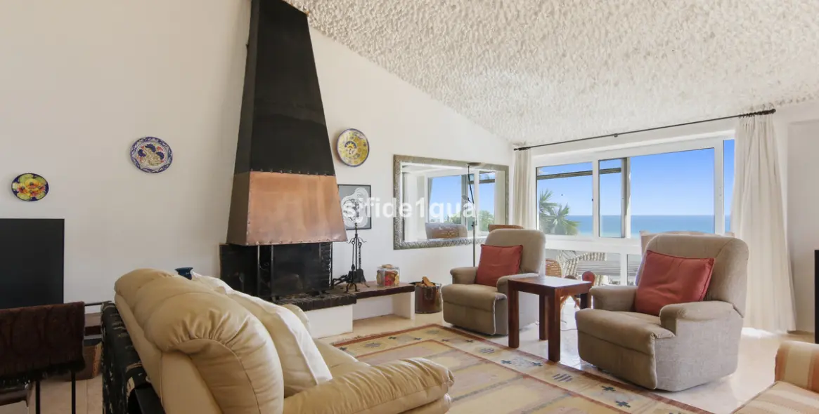 Venta de villa independiente en Estepona 19