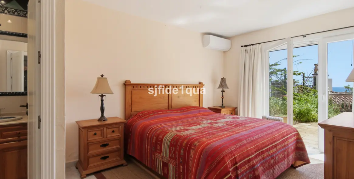Venta de villa independiente en Estepona 22