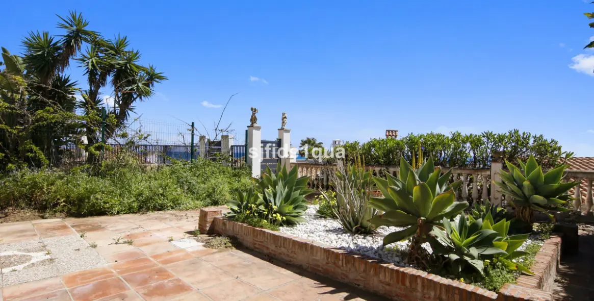 Venta de villa independiente en Estepona 26