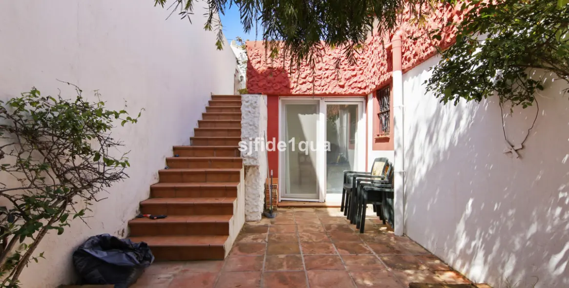 Venta de villa independiente en Estepona 29