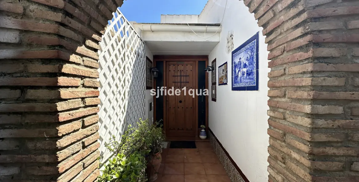 Venta de villa independiente en Estepona 31