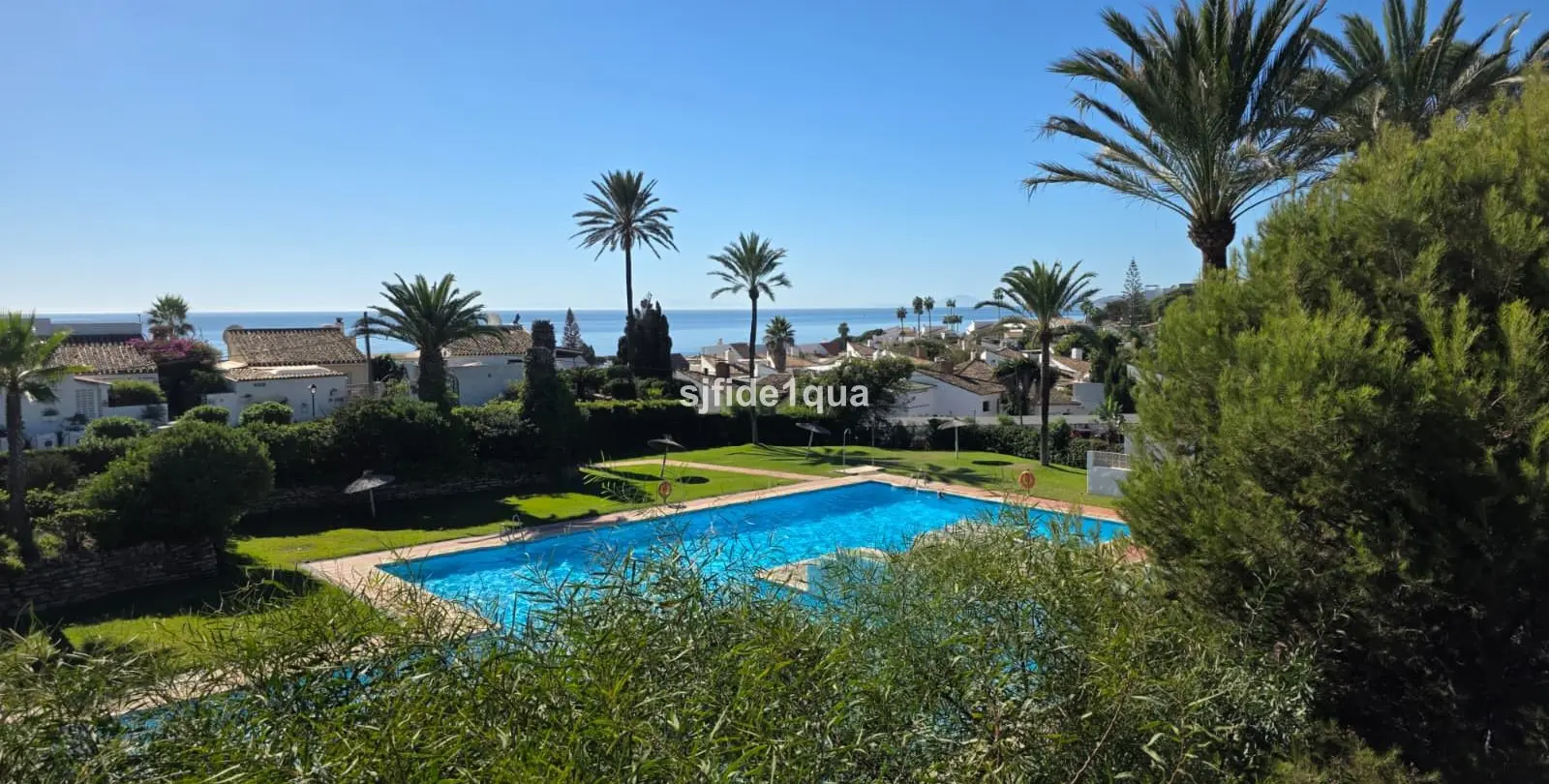 Продажа  отдельно стоящей виллы в Estepona 2