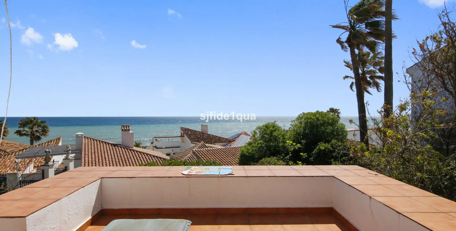 Продажа  отдельно стоящей виллы в Estepona 16