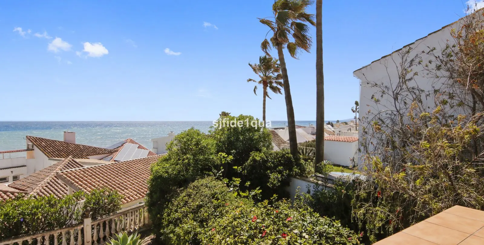 Продажа  отдельно стоящей виллы в Estepona 27